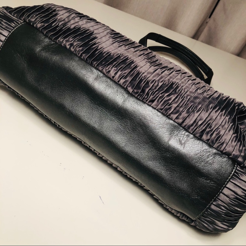 COACH Ashley Carryall Bag - Picture 4 of 9
